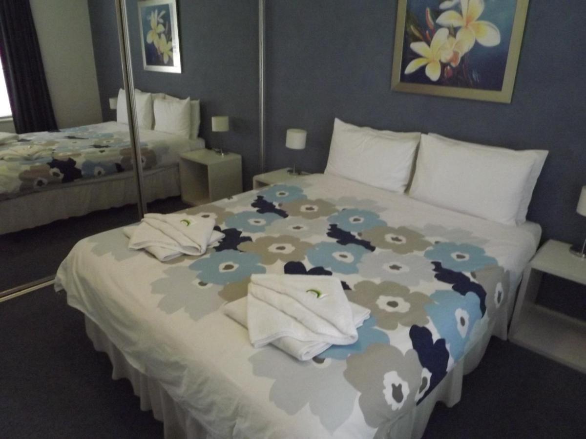 Glenelg Budget Apartments Екстер'єр фото